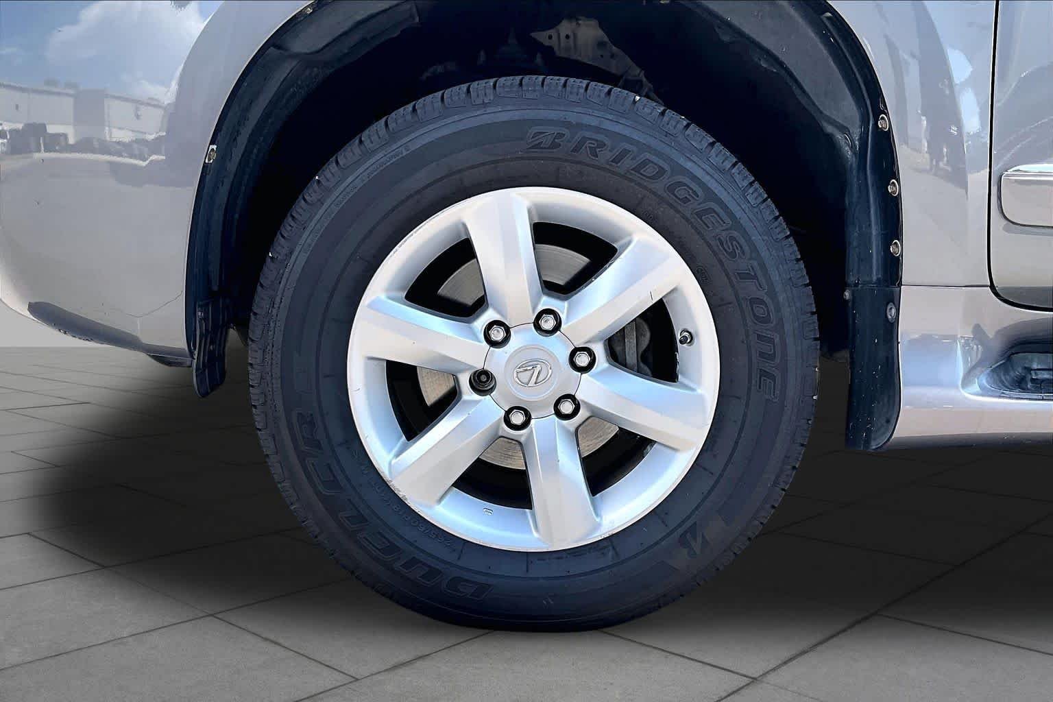 Used 2013 Knights Armor Pearl Lexus  image 10