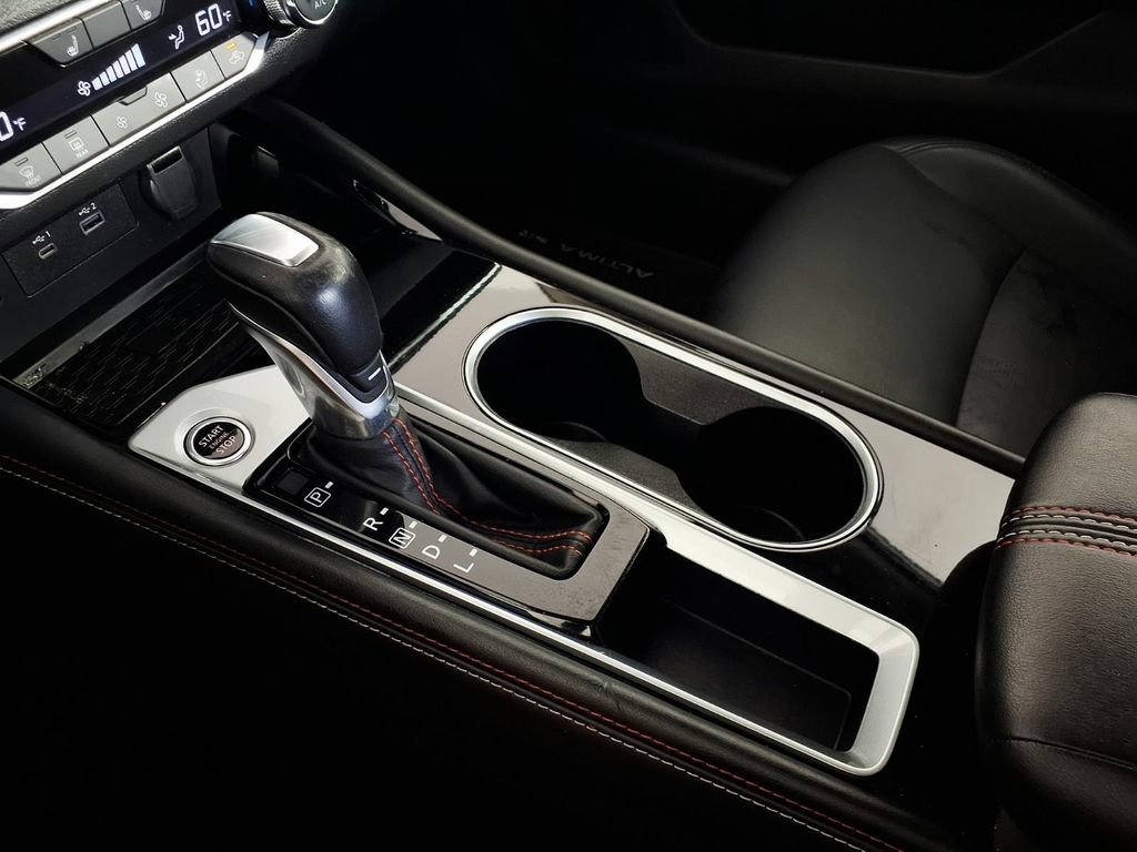 Used 2025 Gun Metallic Nissan SR image 21