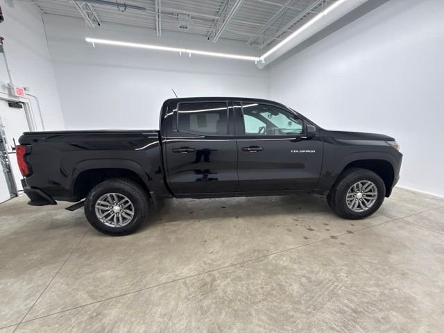 Used 2024 Black Chevrolet LT image 4