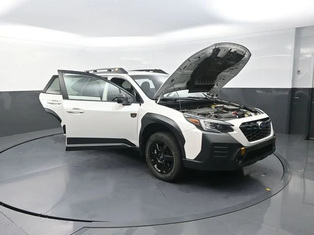 Used 2022 White Subaru Wilderness image 39