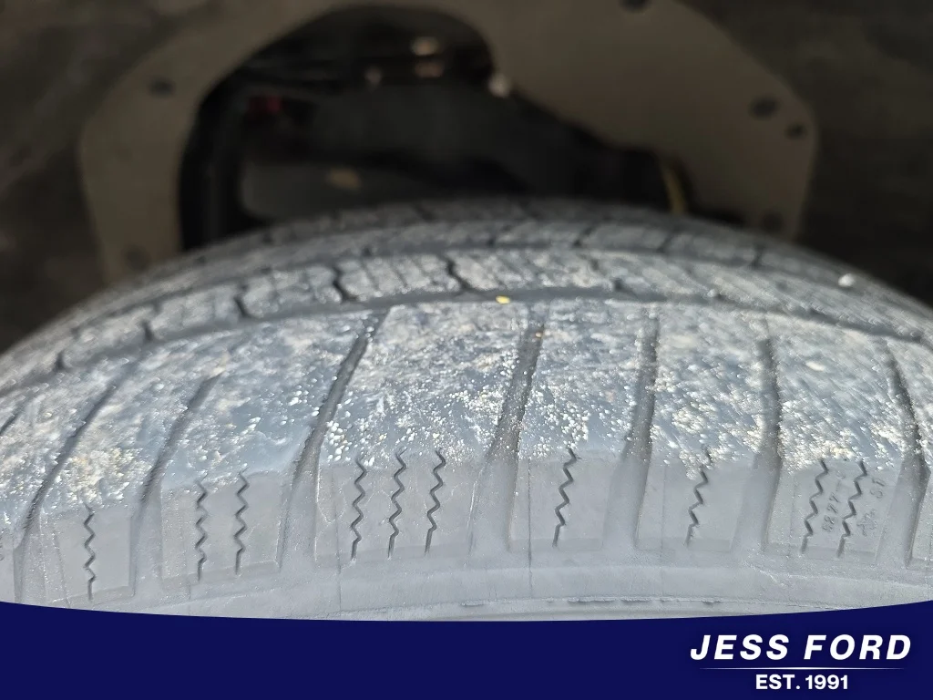 Used 2019 Agate Black Metallic Ford XLT image 24
