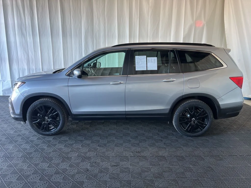 Used 2022 Gray Honda Special Edition image 29