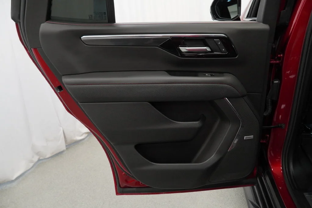 2025 Chevrolet Tahoe RST - Photo 29