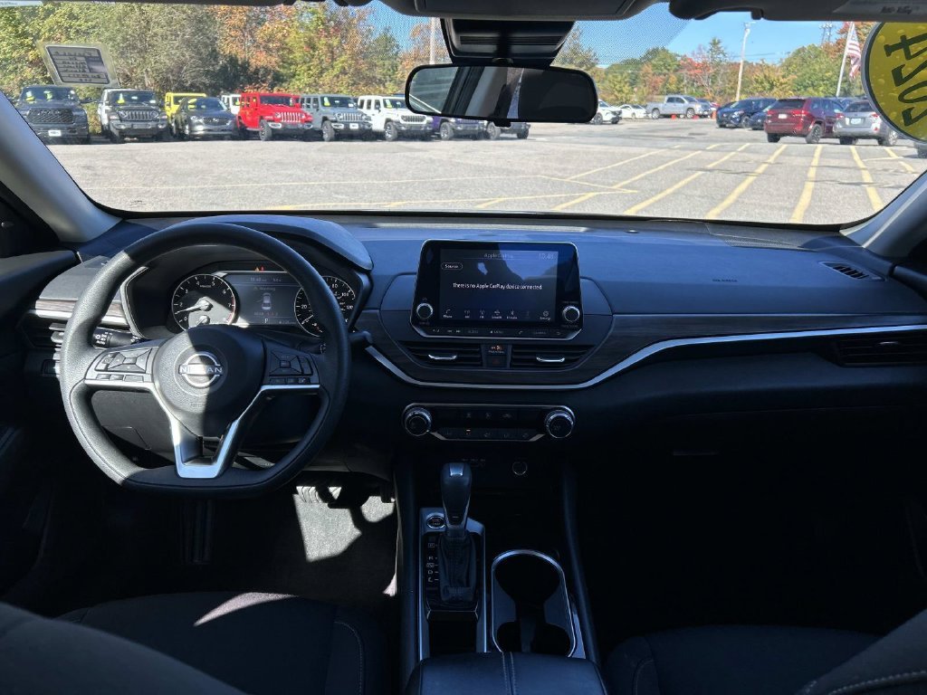 Used 2024 Black Nissan 2.5 SV image 19