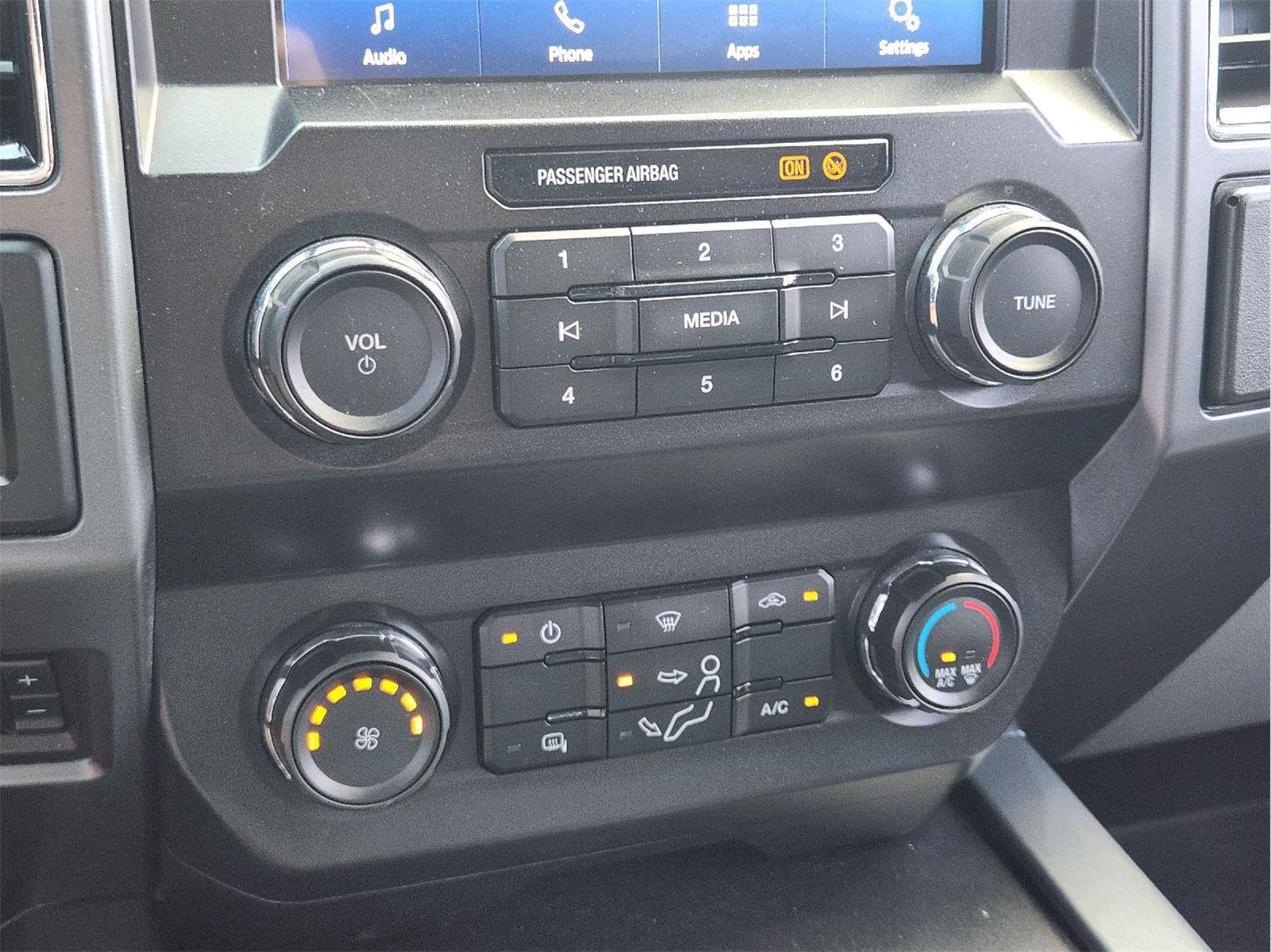 Used 2020 Iconic Silver Ford XLT image 18