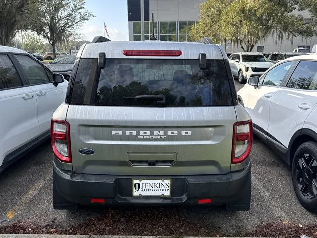 Used 2023 Silver Ford Outer Banks image 5