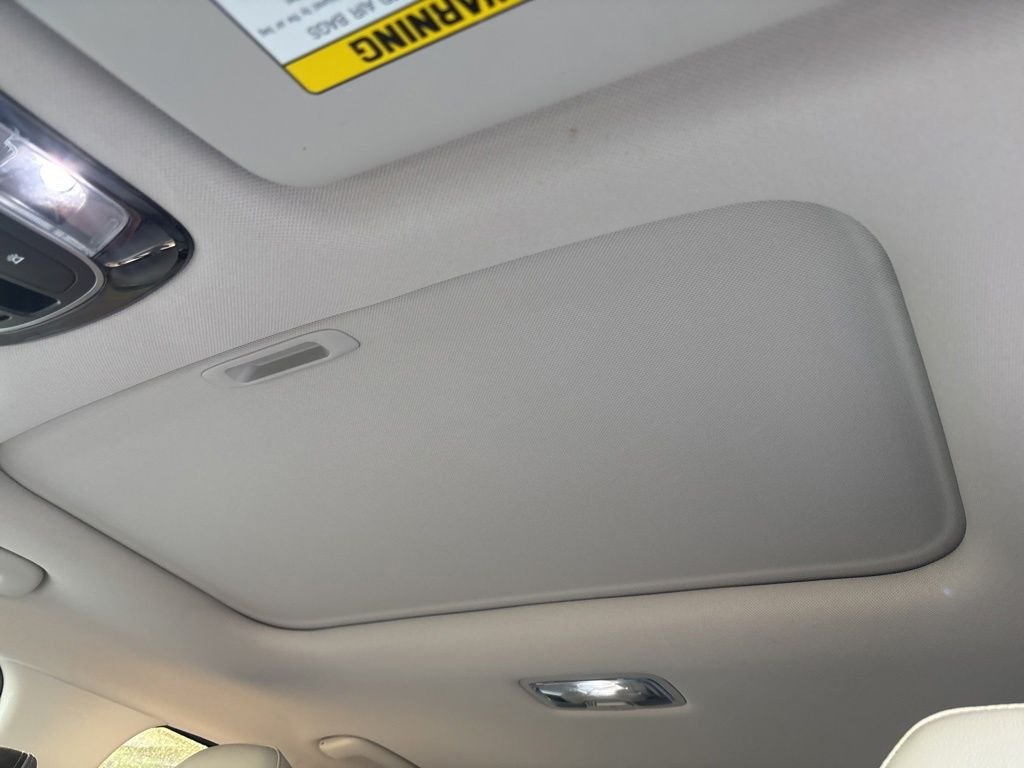 Used 2023 Gray Hyundai SEL image 12