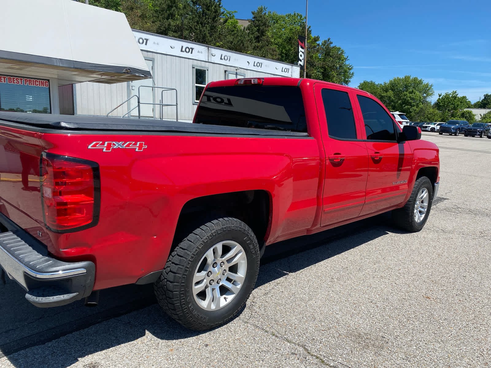 Used 2015 Victory Red Chevrolet LT image 6