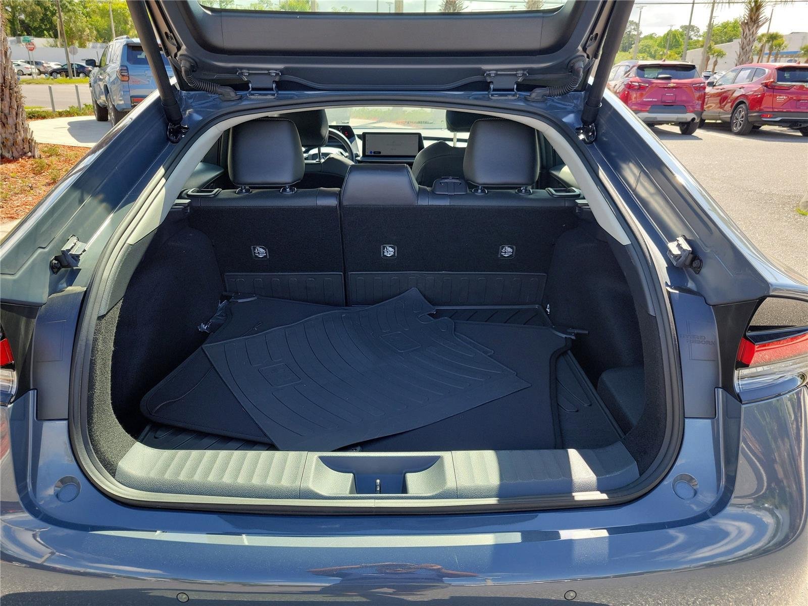 Used 2025 Guardian Gray Toyota Limited image 9
