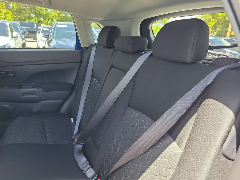 New 2027 OCTANE BLUE METALLIC Mitsubishi 2.0 S 2WD image 13