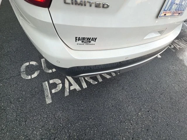 Used 2017 White Ford Limited image 5