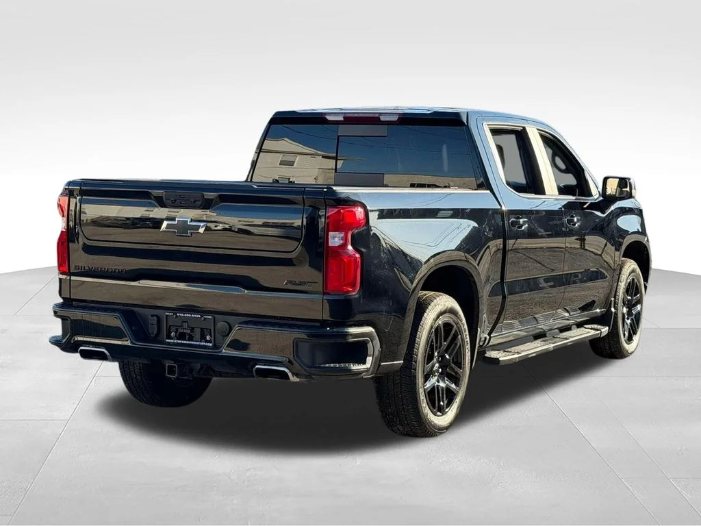 Used 2024 Black Chevrolet RST image 9