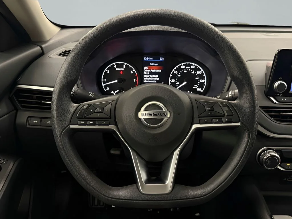 Used 2022 Silver Nissan 2.5 S image 16