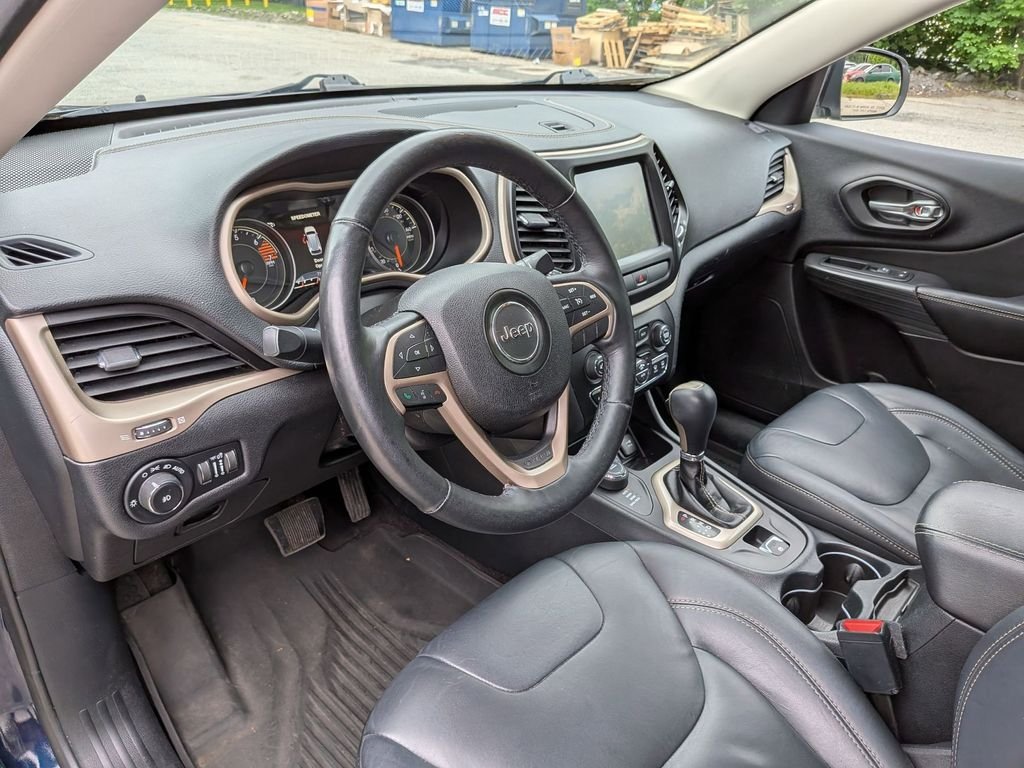 Certified Used 2016 Blue Jeep Limited image 12
