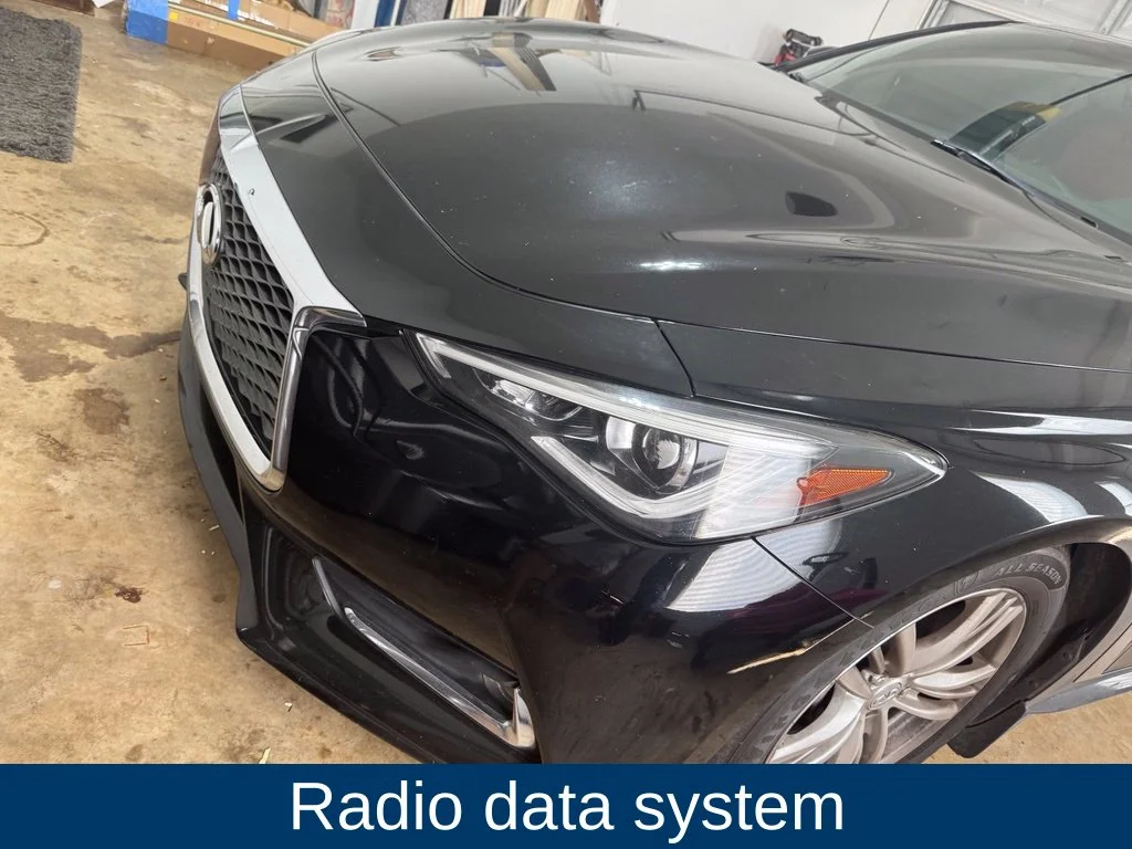 Used 2017 Black INFINITI 3.0t Premium image 5