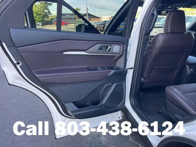 New 2026 Star White Metallic Tri-Coat Ford Platinum™ image 9
