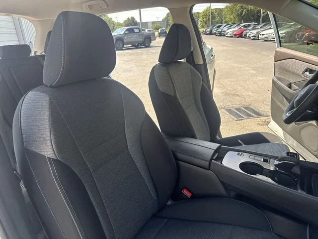 Used 2023 White Nissan SV image 10