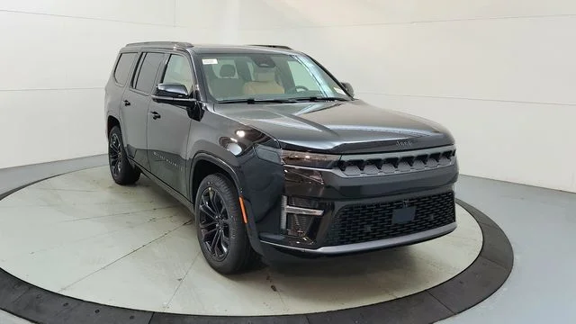 New 2026 High Gloss Black Exterior Paint Jeep Summit Reserve image 14
