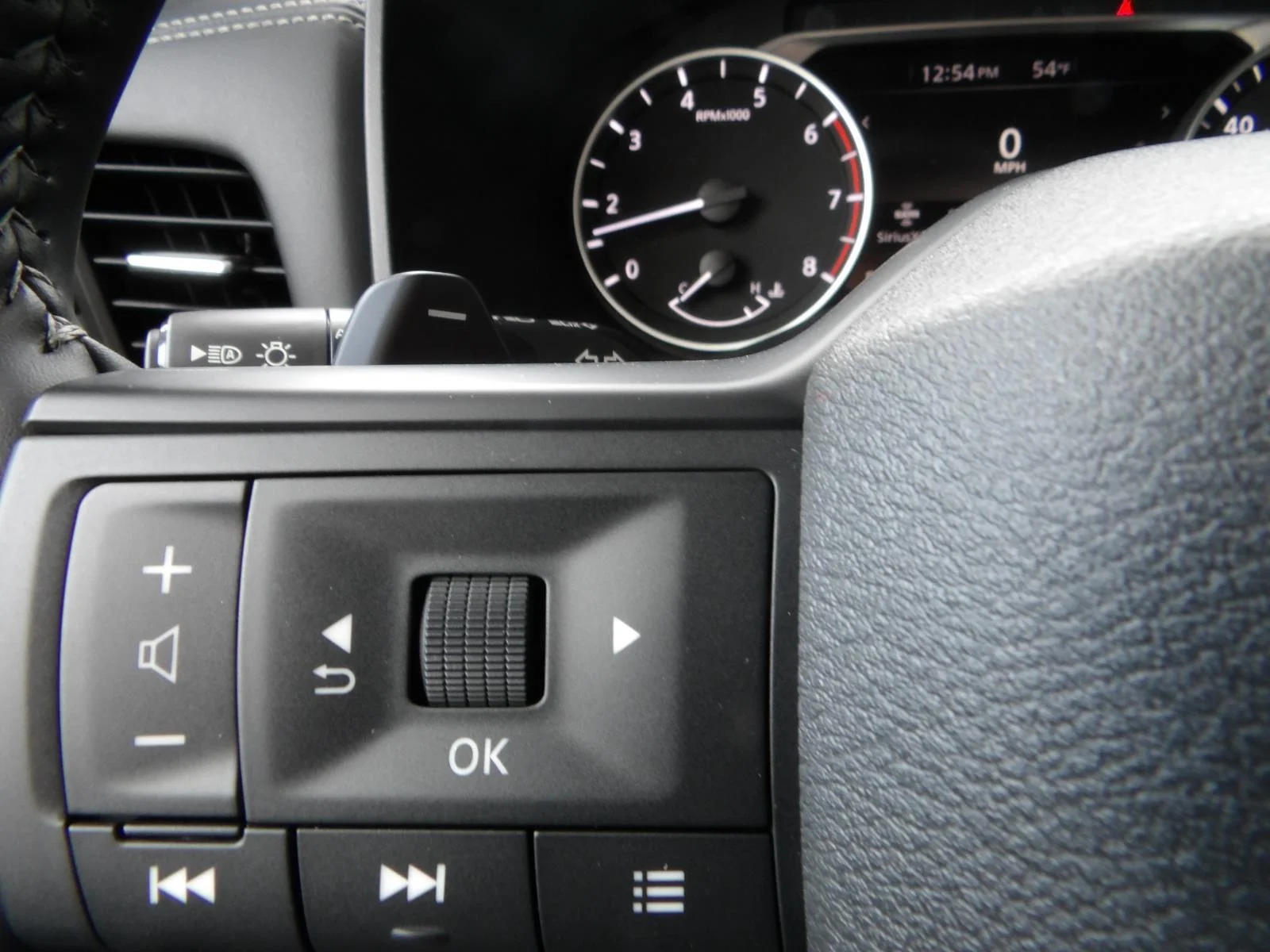2026 Nissan Rogue SV - Photo 28