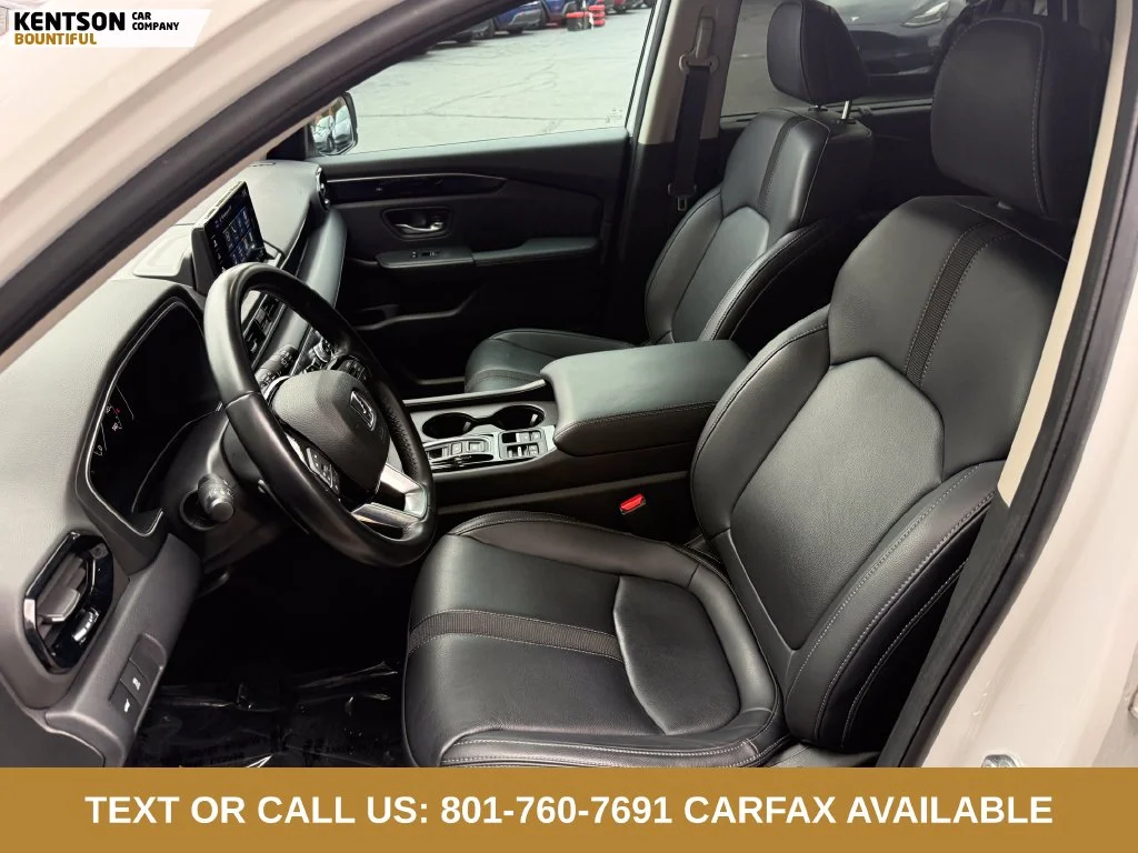 Used 2023 White Honda EX-L image 32