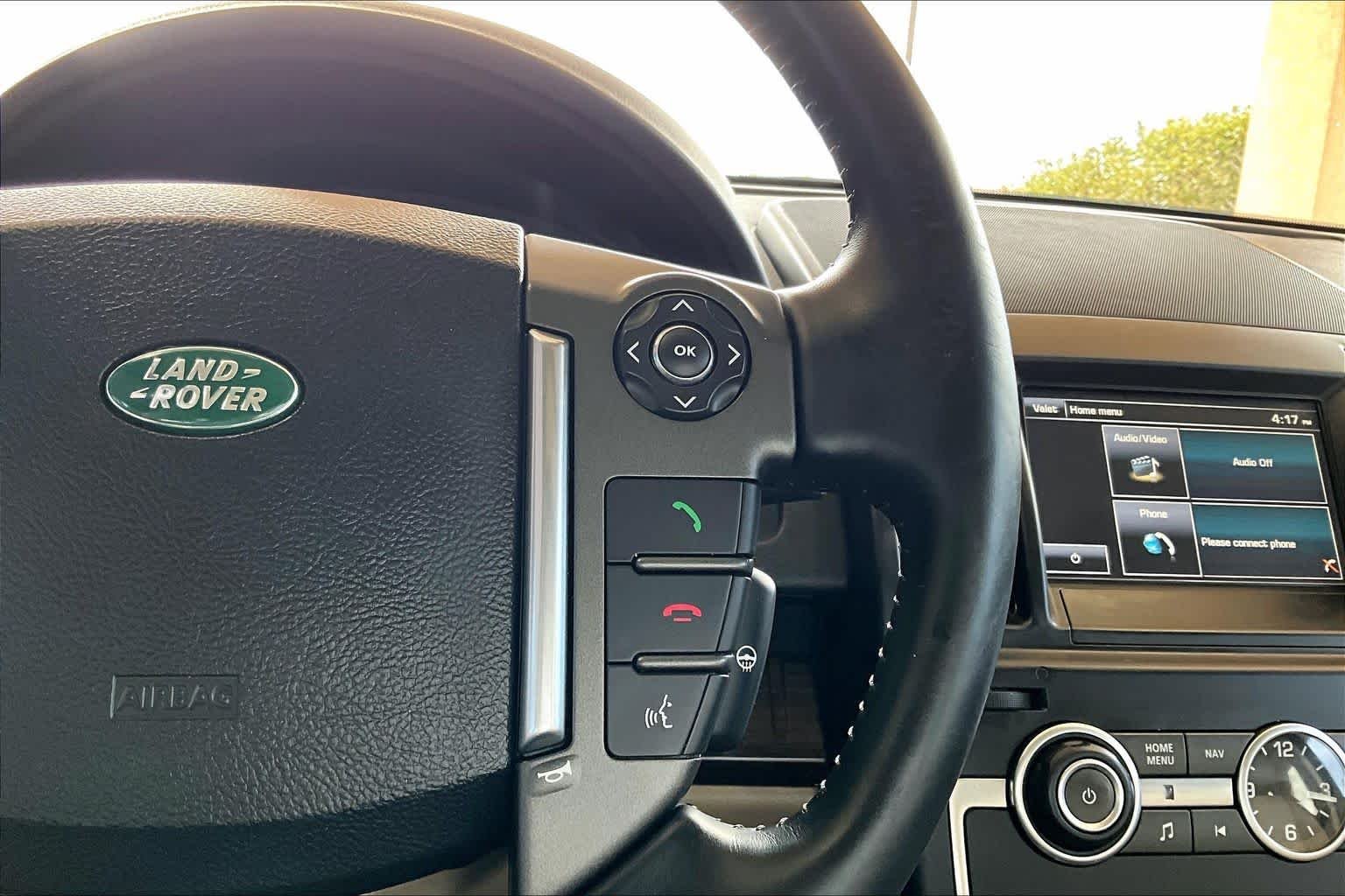 Used 2014 Indus Silver Land Rover  image 24