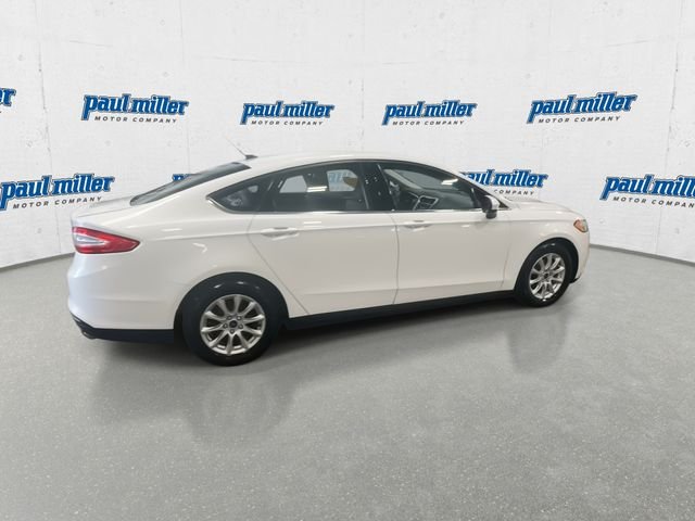 Used 2015 White Ford S image 11