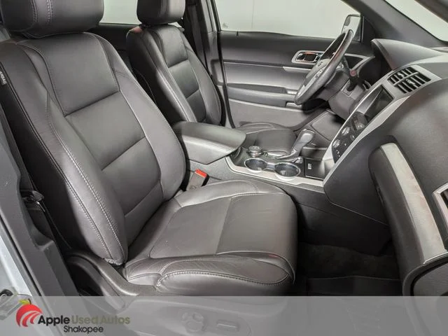 Used 2015 Silver Ford XLT image 50