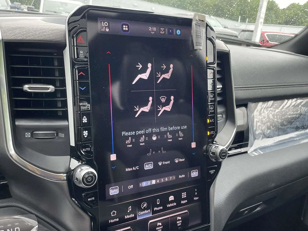 New 2026 Diamond Black Crystal Pearl-Coat Exterior Paint RAM Laramie image 39