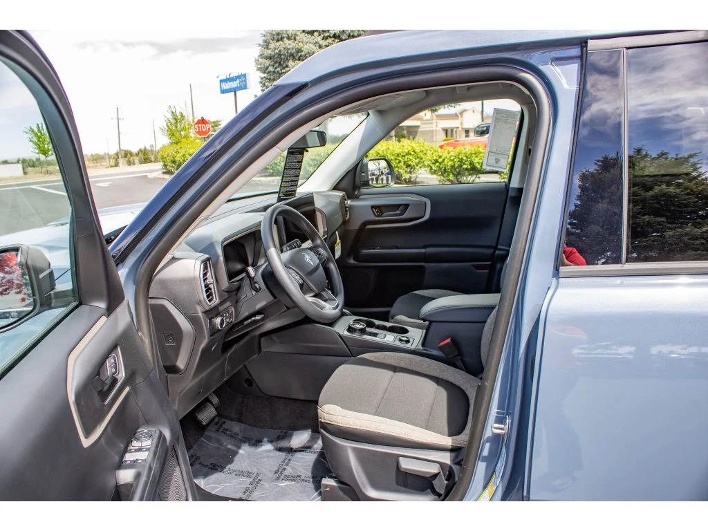 New 2026 AZURE GRAY METALLIC Ford Big Bend image 29