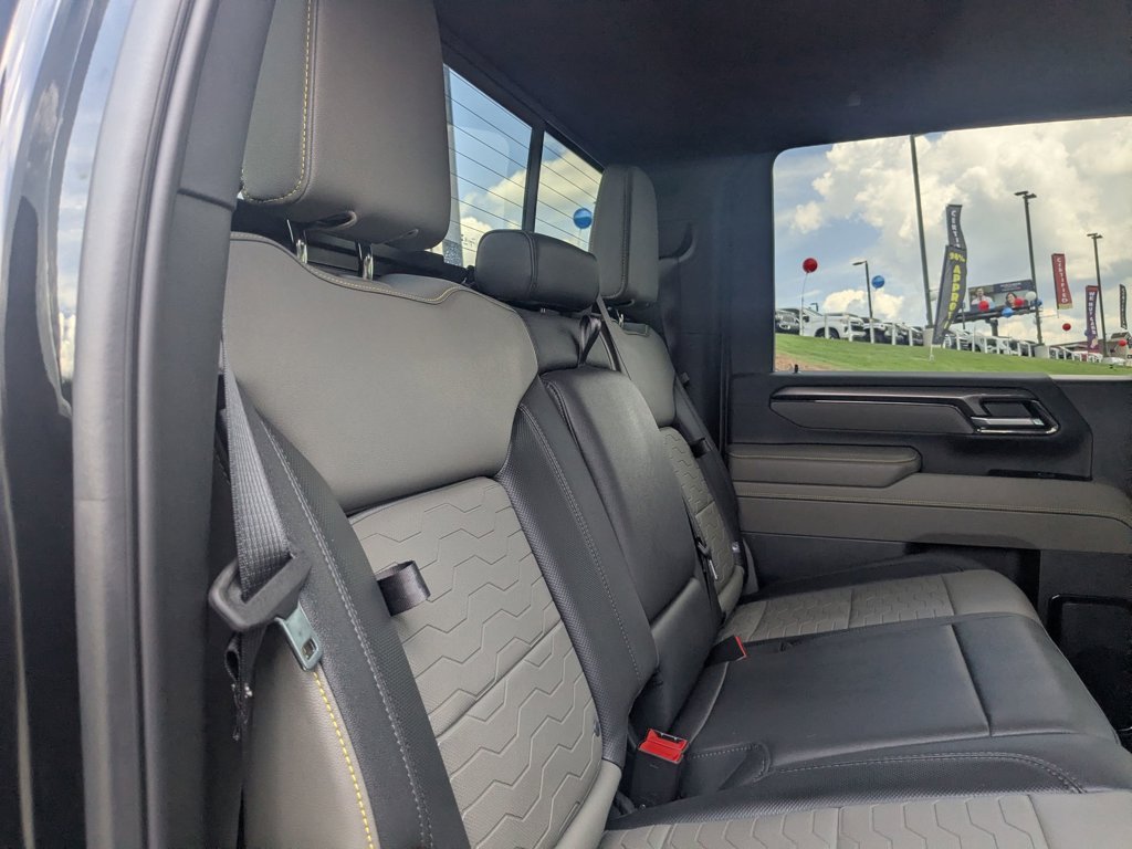 Used 2025 Black Chevrolet ZR2 image 25