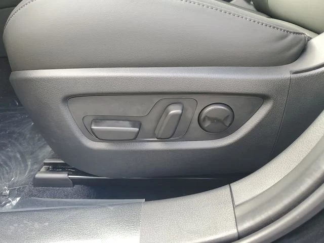 New 2026 Jet Black Mica Mazda 2.5 S Preferred AWD image 12
