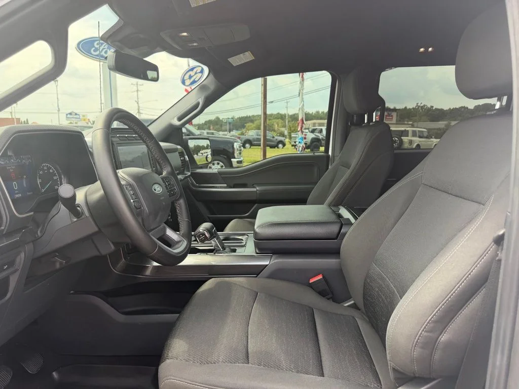 Used 2023 White Ford XLT image 15