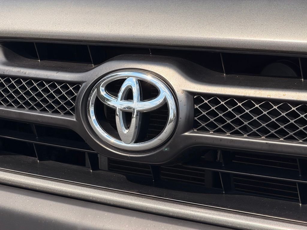 Used 2015 Gray Toyota Base image 11