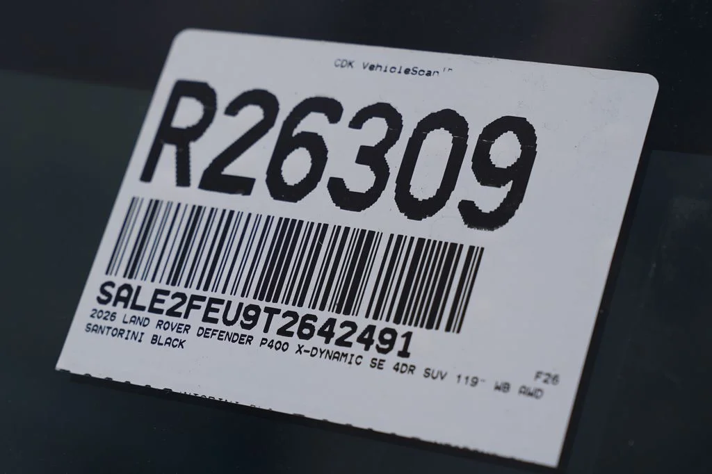 New 2026 Santorini Black Land Rover X-Dynamic SE image 39