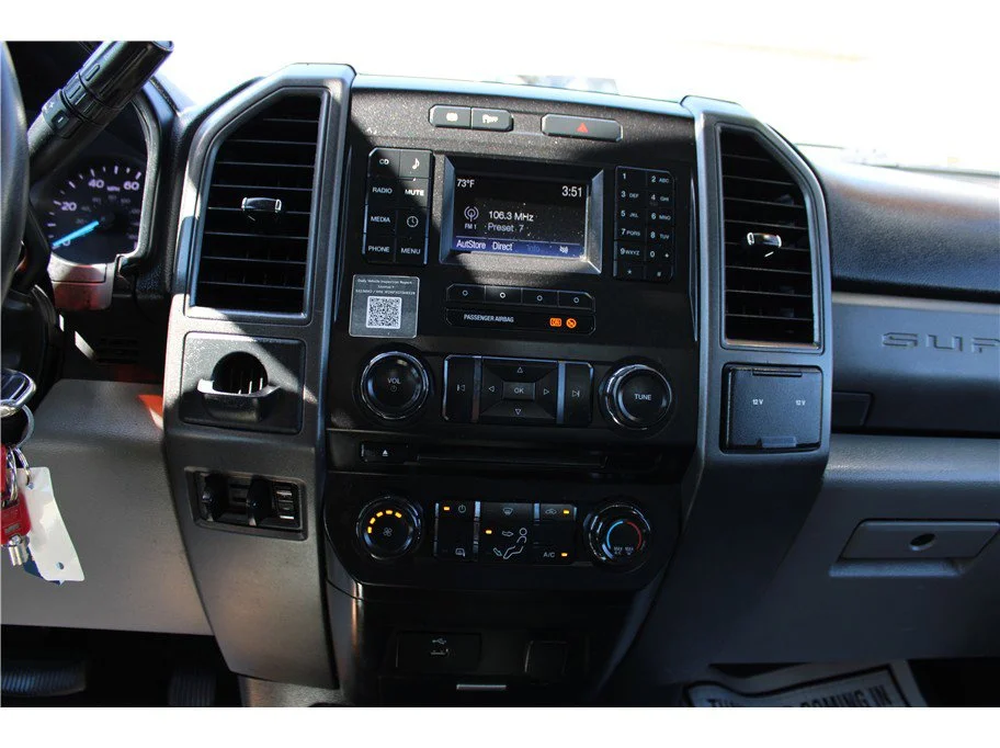 Used 2017 White Ford XL Cab & Chassis 4D image 19