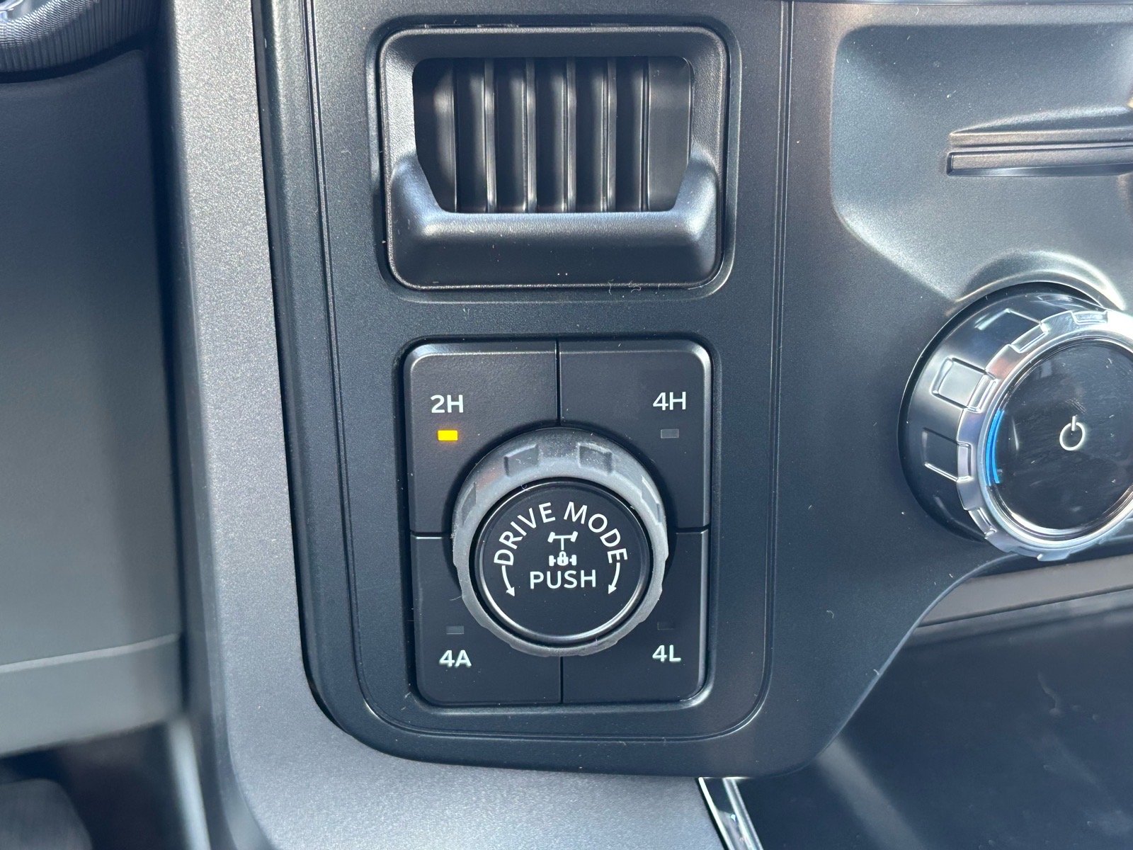 New 2026 Marsh Gray Ford Lariat® image 14