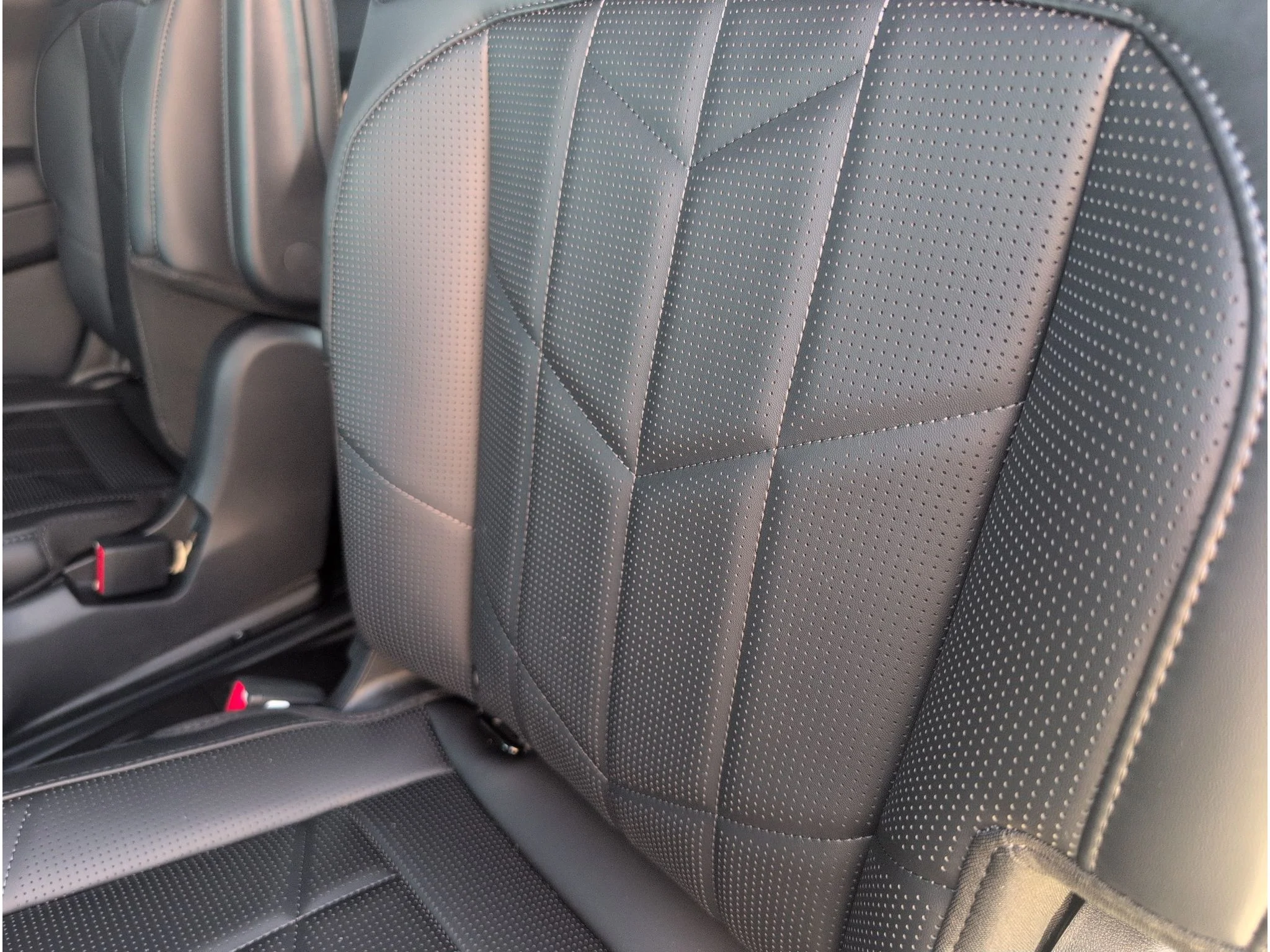 New 2027 Wolf Gray Kia X-LINE SX image 33