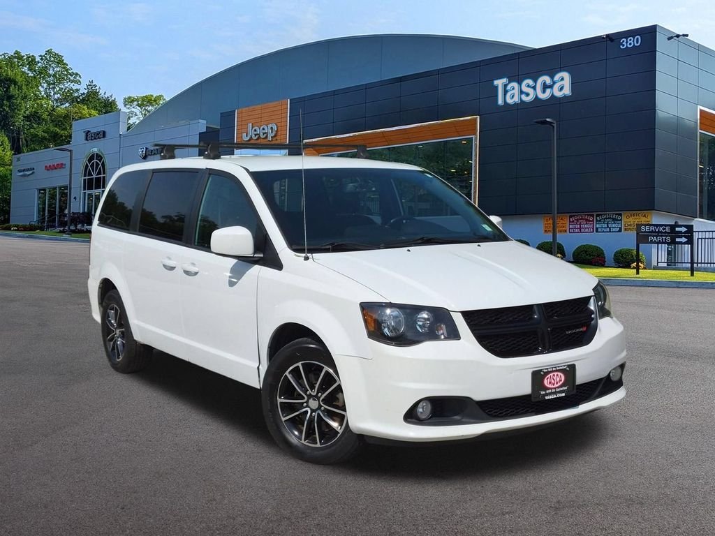 Used 2018 White Dodge SE Plus image 1