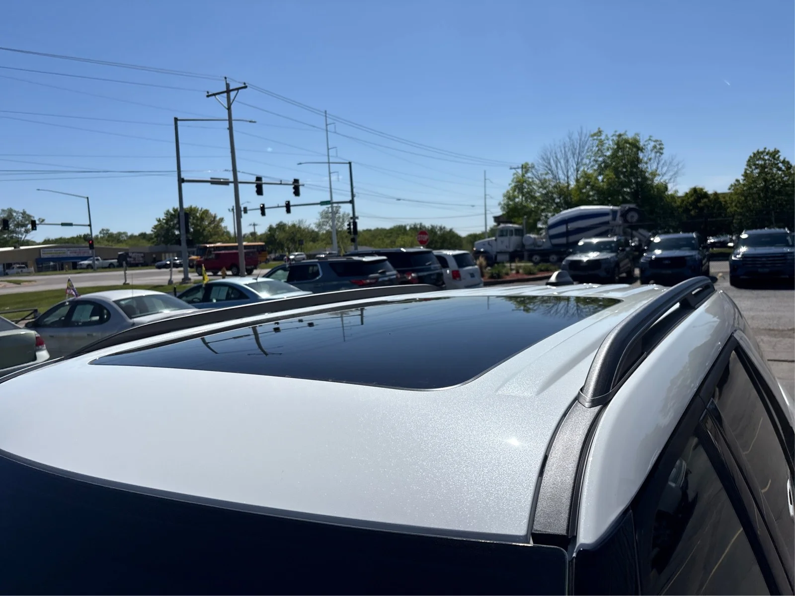 New 2026 Star White Metallic Tri-Coat Ford ST-Line image 11