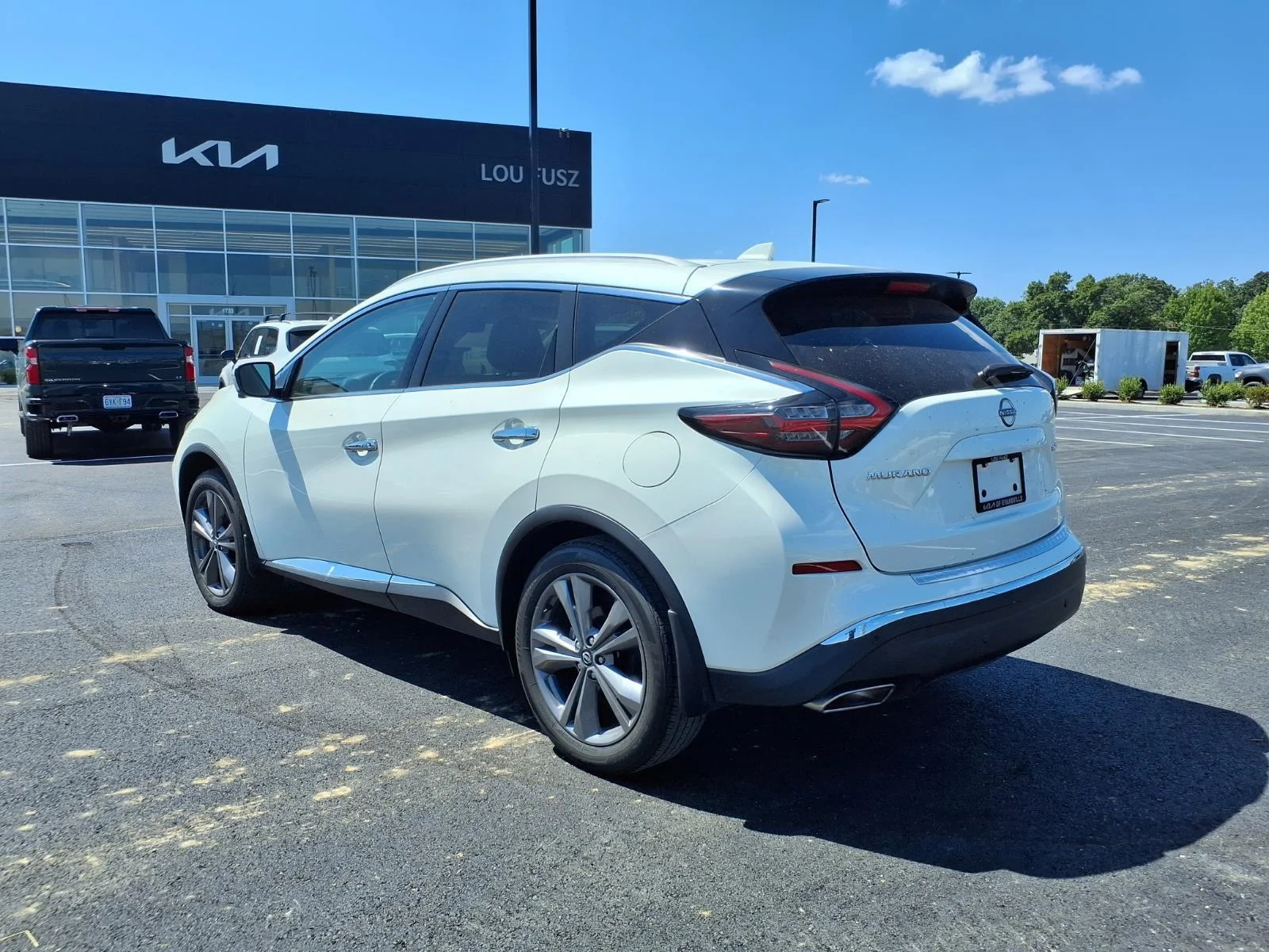 Used 2024 Pearl White Tricoat Nissan Platinum image 23
