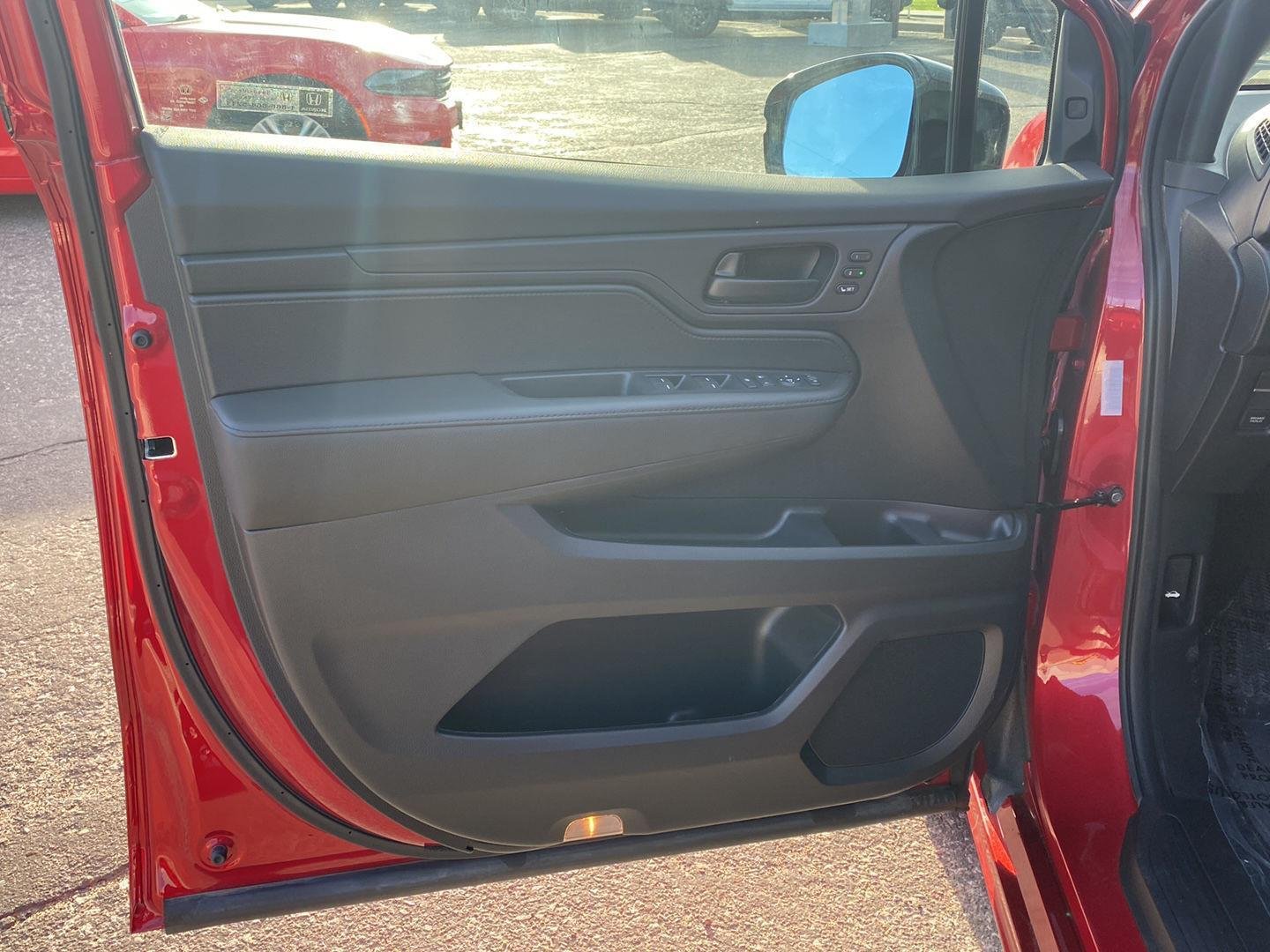 2025 Honda Odyssey Sport L - Photo 12