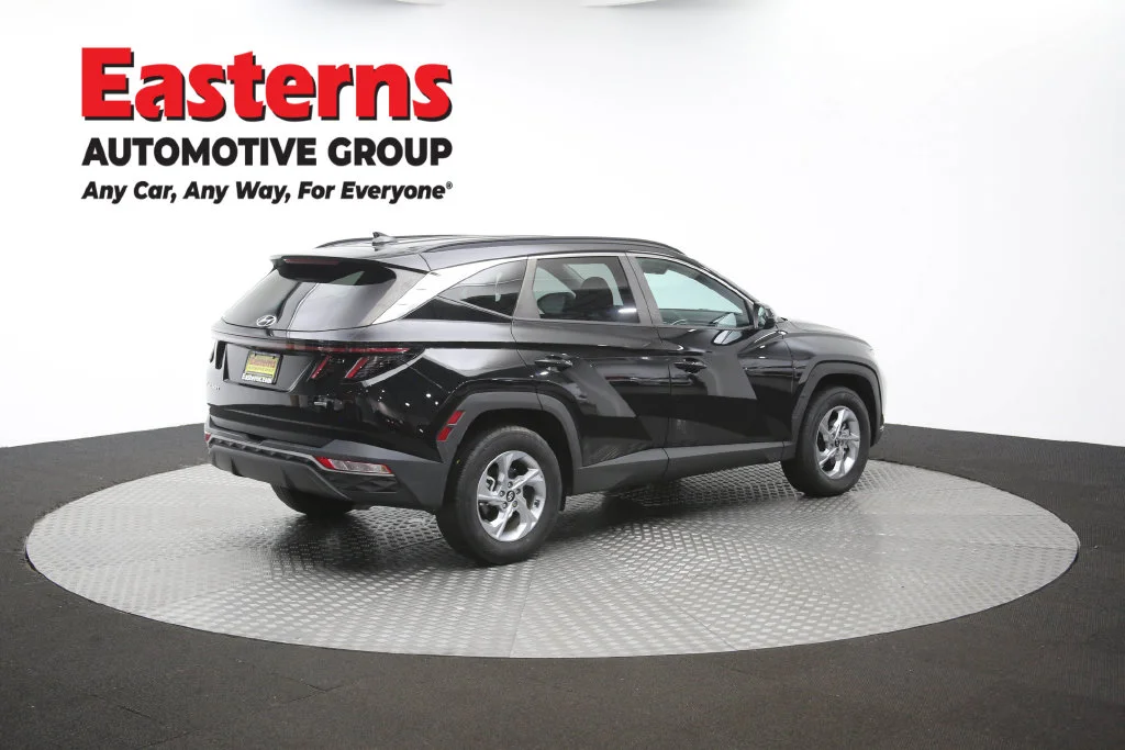 Used 2023 Black Hyundai SEL image 43