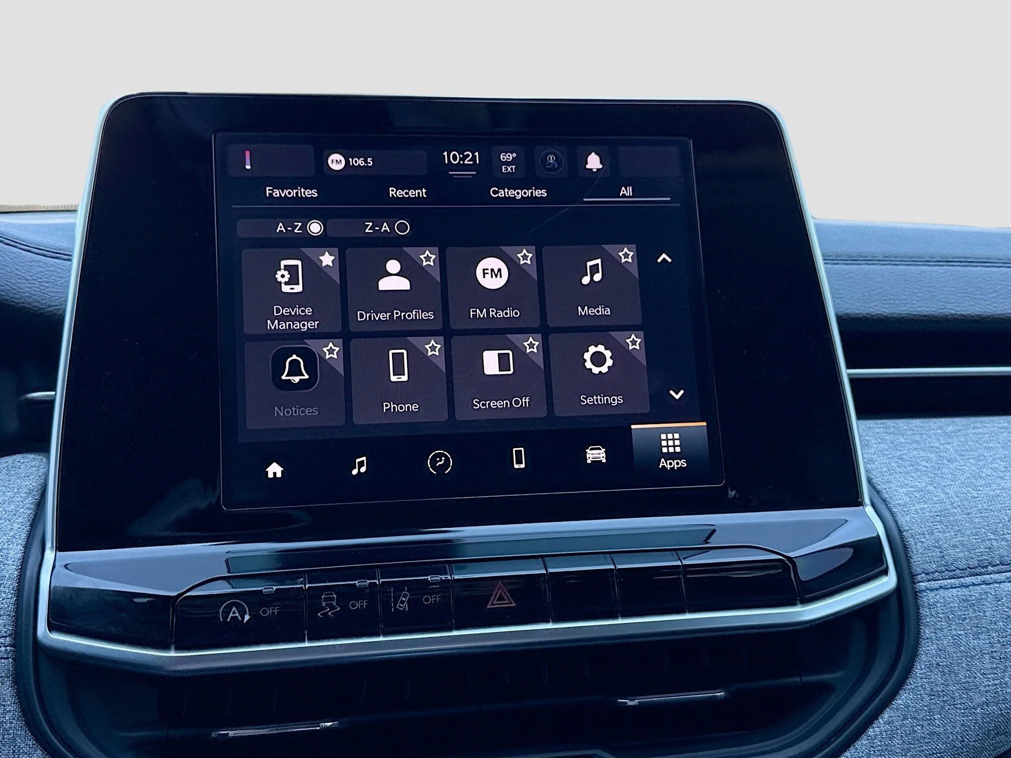 Used 2022 Diamond Black Crystal Pearlcoat Jeep Latitude image 28