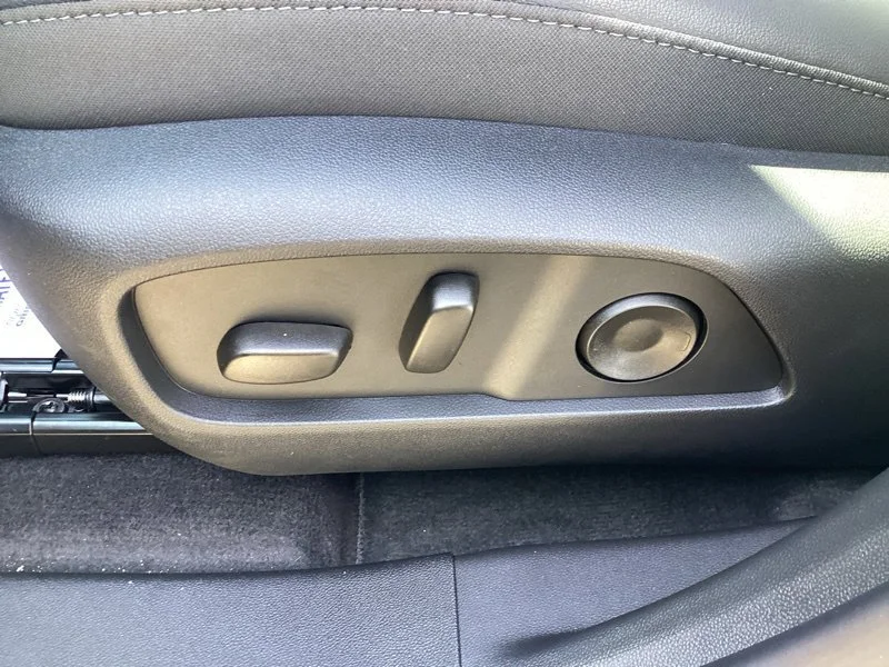 2027 Chevrolet Equinox LT - Photo 22