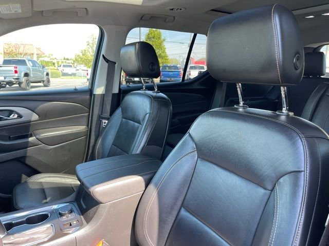 Used 2020 MOSAIC BLACK METALLIC Chevrolet LT Leather image 20