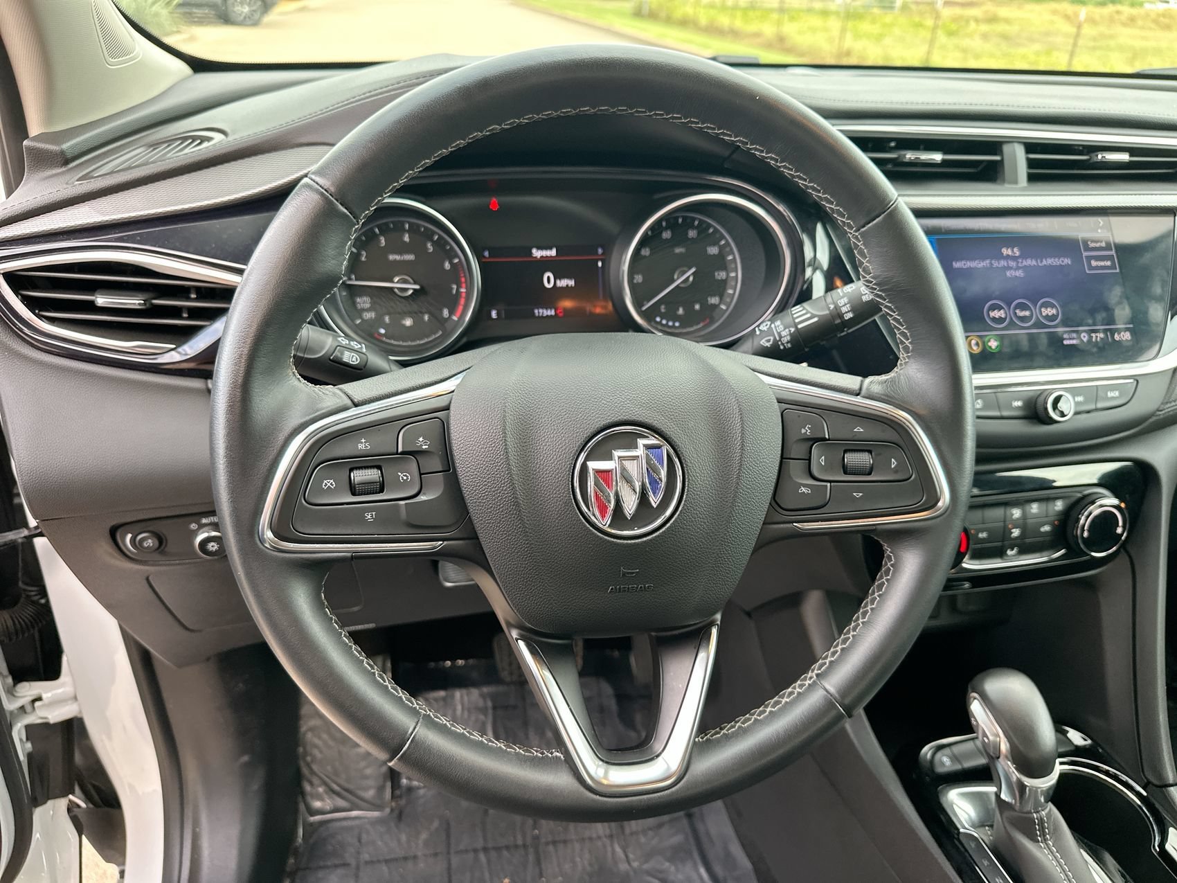 Used 2023 Summit White Buick Preferred image 14