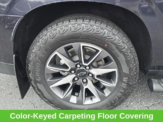 Certified Used 2024 Dark Ash Metallic Chevrolet Z71 image 35