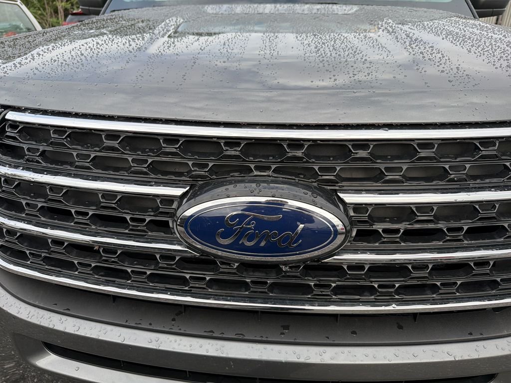 Used 2022 Gray Ford XLT image 15