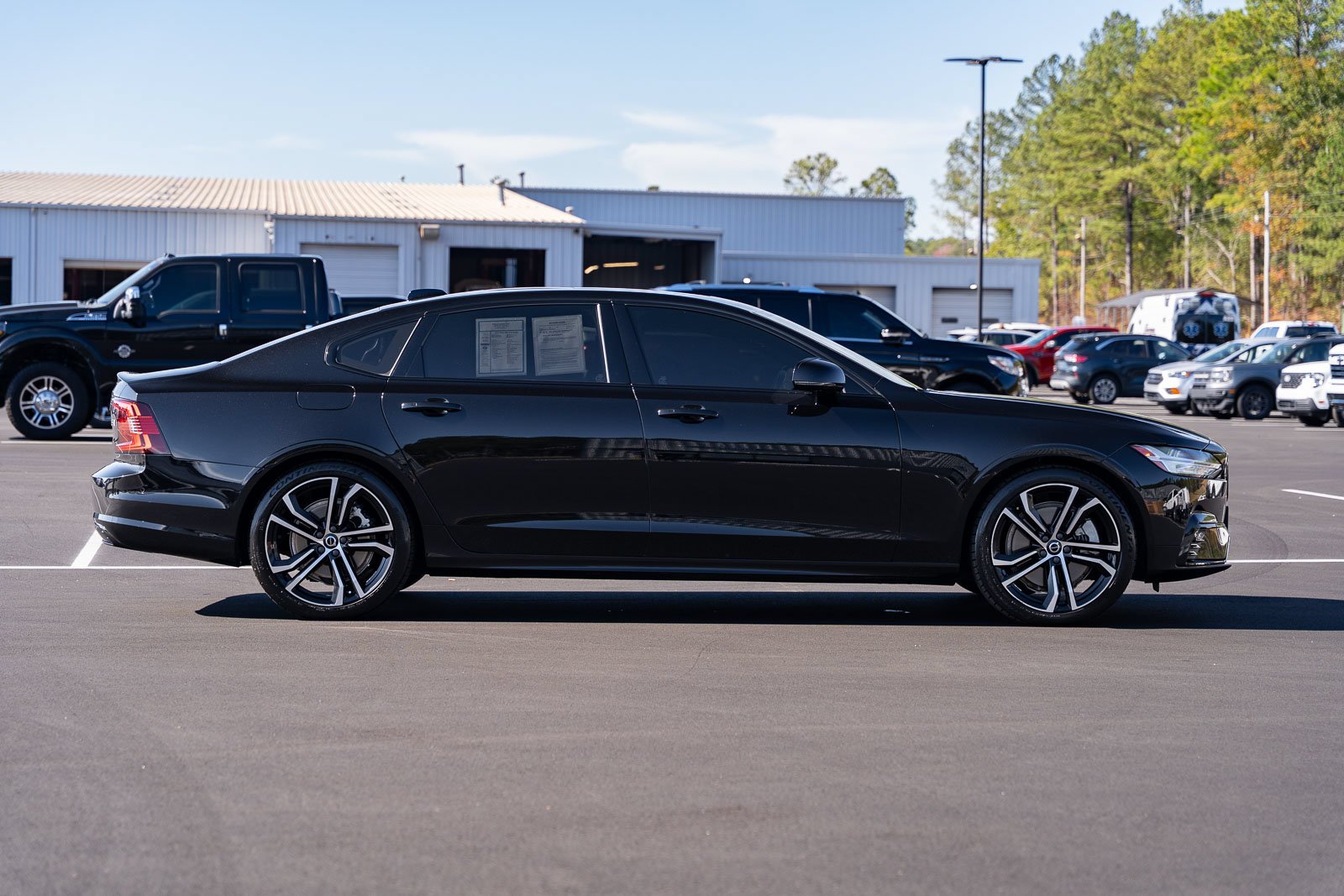Certified Used 2021 Black Volvo T6 R-Design image 9