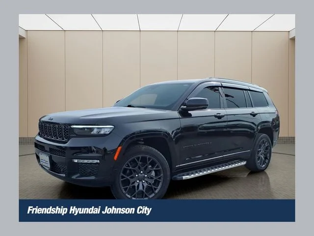 Used 2025 Black Jeep Summit image 1